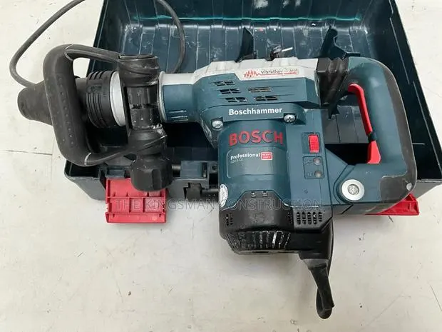 Concrete Breakers Bosch Pro SDS Maxi · Photo 1