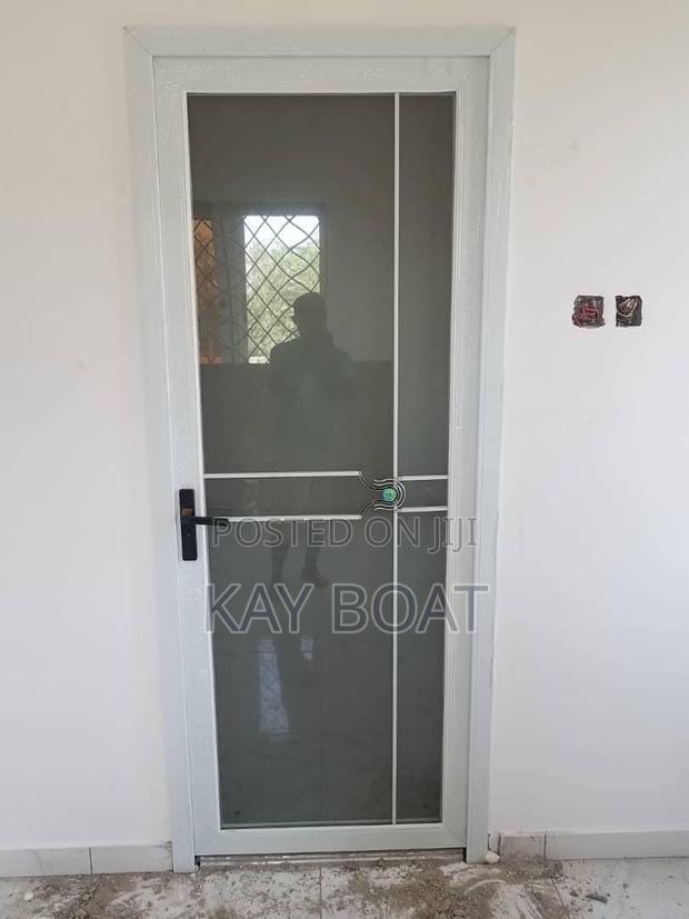 An Installed Glass Door · Photo 1