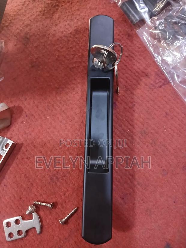 Sliding Door Lock · Photo 1