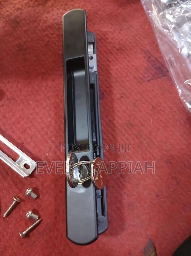 Sliding Door Lock · Photo 2