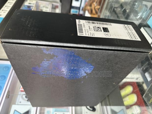 New Laptop Dell Latitude 9440 32GB Intel Core I7 SSD 512GB · Photo 2