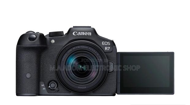 Canon EOS R7: The Ultimate Hybrid Camera · Photo 1