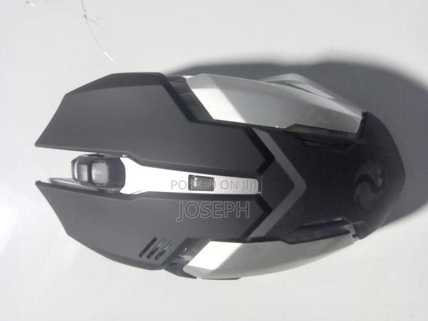 Wireless Rechargeable Gaming Mouse RGB · Photo 2