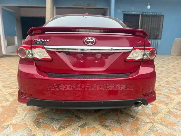 Toyota Corolla S Special Edition 4dr Sedan (1.8L 4cyl 4A) 2013 Red · Photo 1