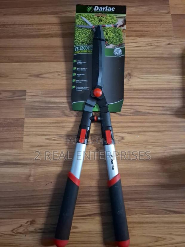 Darlac Telescopic Hedge Shears · Photo 1
