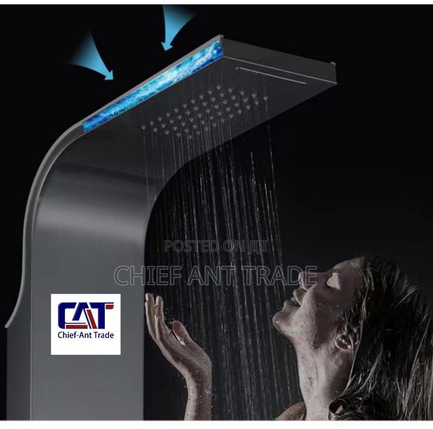 Shower Bow Black · Photo 1