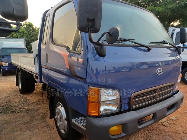 Hyundai Mighty Truck · Photo 3