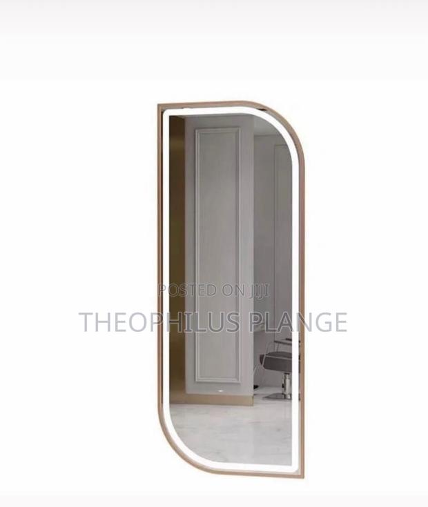 LED Big Saloon Mirror, Barbershop Hanging Mirror · Photo 3