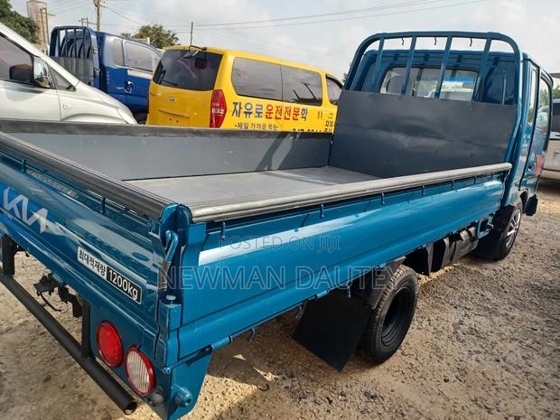 KIA Bongo Frontier · Photo 4