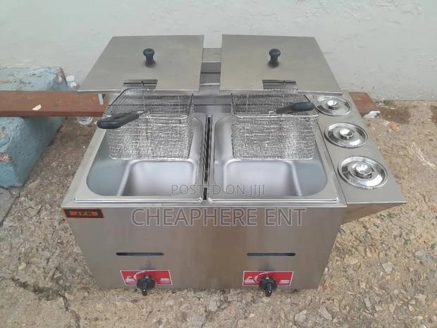 Commercial Deepfryer (Gas) 14litres · Photo 6