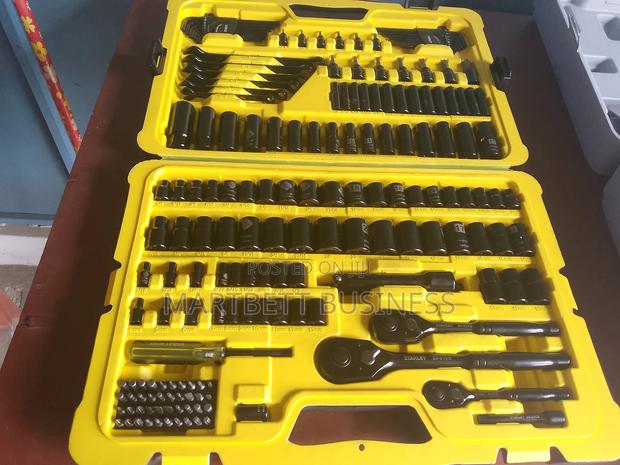 183 Sets Of Mechanical Stanley Tools · Photo 4