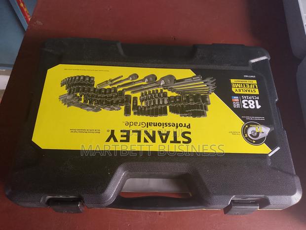 183 Sets Of Mechanical Stanley Tools · Photo 2