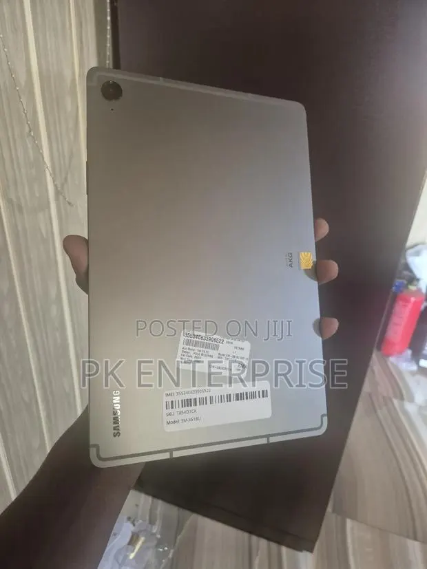 New Samsung Galaxy Tab S9 FE 128 GB Gray · Photo 1