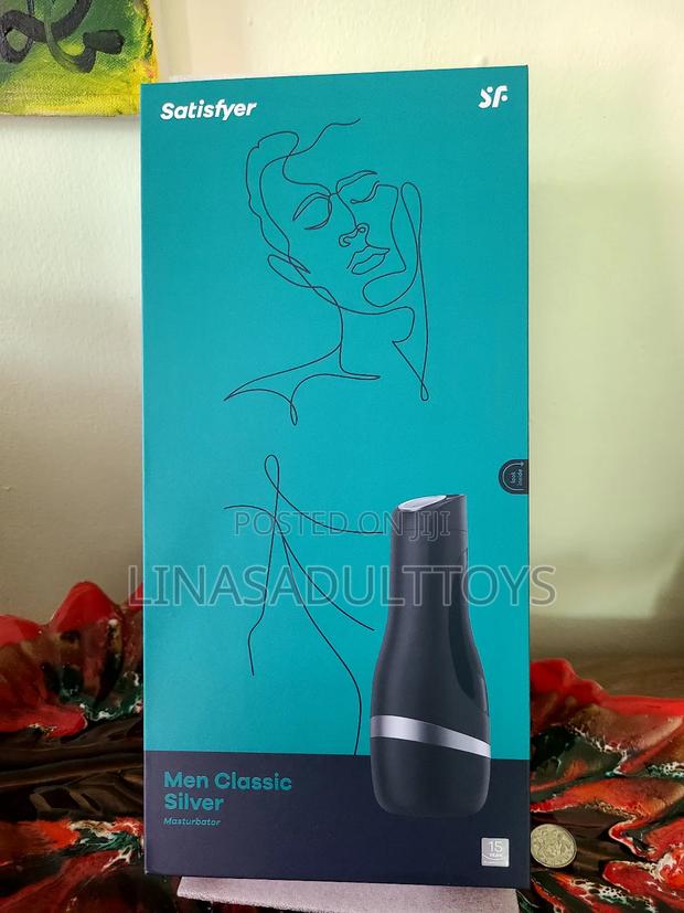 Satisfyer Men Classic Silver Masturbator for Men · Photo 1