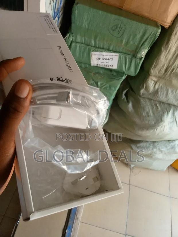 Macbook Replacement Chargers · Photo 3