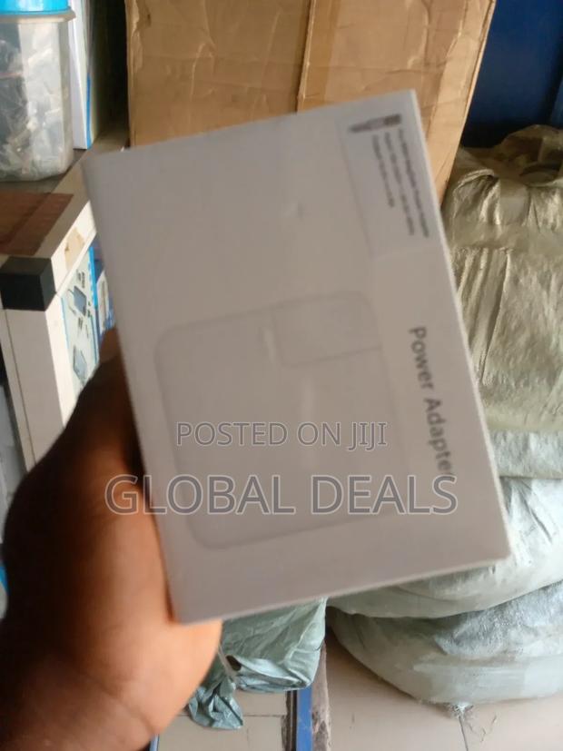 Macbook Replacement Chargers · Photo 6