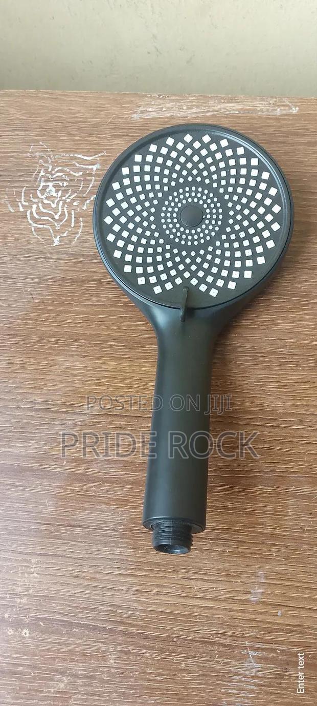 Shower Handle, Shower Arm · Photo 1