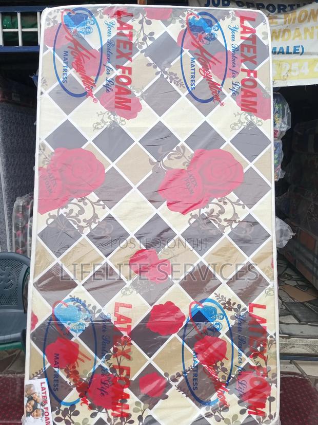 1 Half Mattress 10" High Density · Photo 2