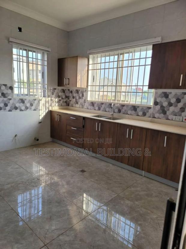3bdrm House in Testimonial Building, East Legon for rent · Photo 4