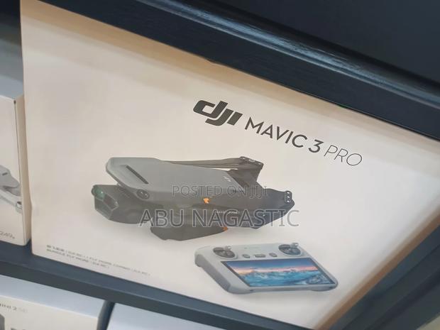 Dji Mavic 3 Pro Combo Camera Drone · Photo 5