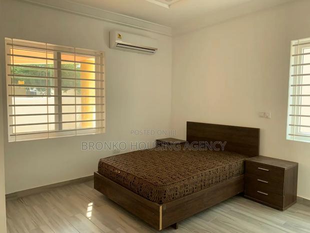 4bdrm House in Bronko Housing, Burma Camp for rent · Photo 5