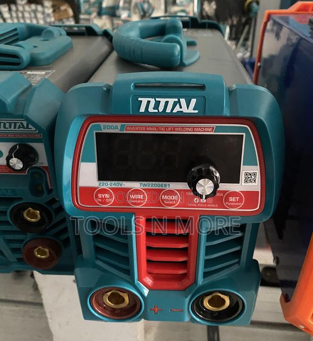 Total Welding Machine 200A · Photo 1