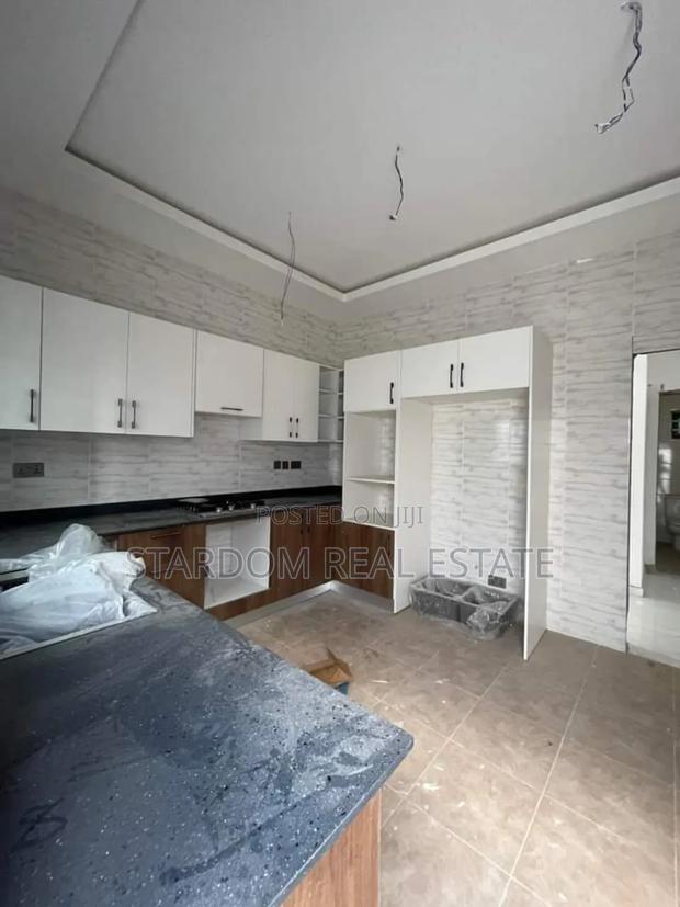 3bdrm Duplex in Com18, Spintex for sale · Photo 2