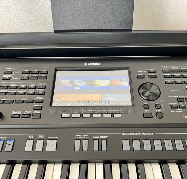 Yamaha PSR Sx720 Arranger Keyboard[Free Bag+Stand] · Photo 6