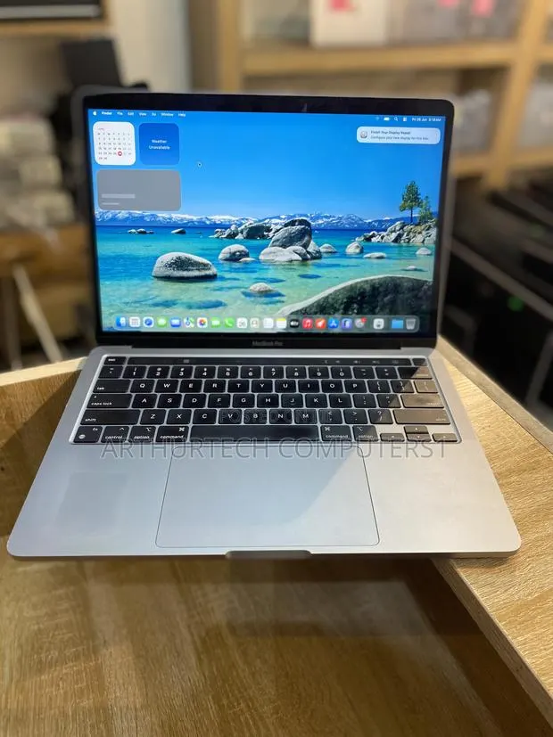 Laptop Apple MacBook Pro 2020 8GB Apple M1 Pro SSD 256GB · Photo 1