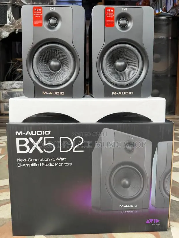 M-Audio BX5 D2 Active Studio Monitors, a 70-Watt Bi-Amplified System · Photo 1
