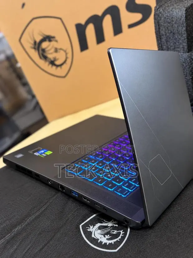 New Laptop MSI 32GB Intel Core Ultra 9 SSD 1T · Photo 1