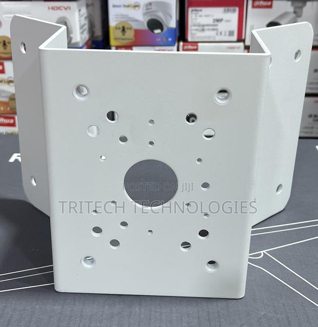 Universal Corner Mount Bracket - DH-AC-PFA151 for CCTV Cam · Photo 1