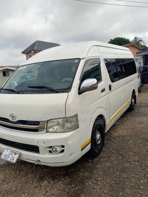 Car Rentals- 13 Seats Bus for Rent- Toyota Hiace for Rent · Photo 1