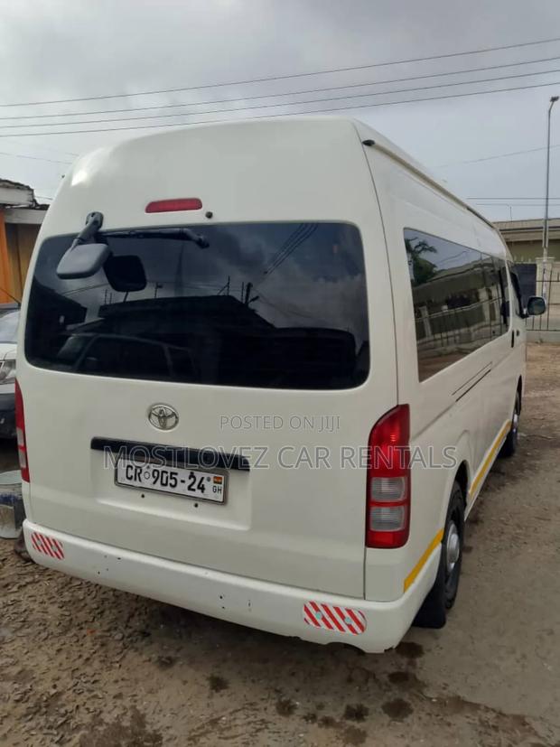 Car Rentals- 13 Seats Bus for Rent- Toyota Hiace for Rent · Photo 2