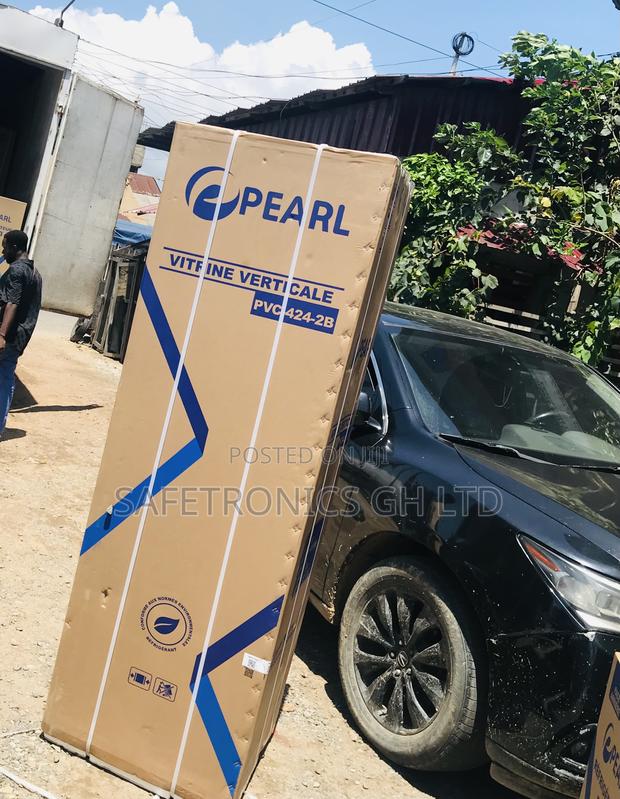 Designed Glass 400L Display Pearl PVC-424-2b Fridge · Photo 1