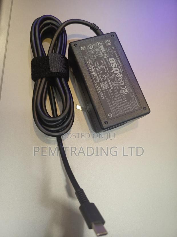 Original Hp Charger/Adapter 65W USB-C Type C · Photo 1
