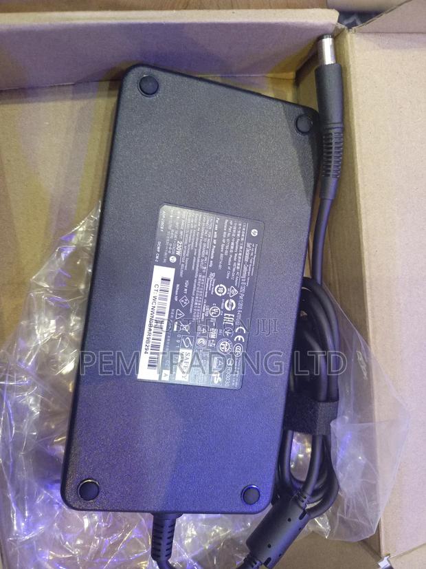 Original Hp Charger/Adapter 230W · Photo 1