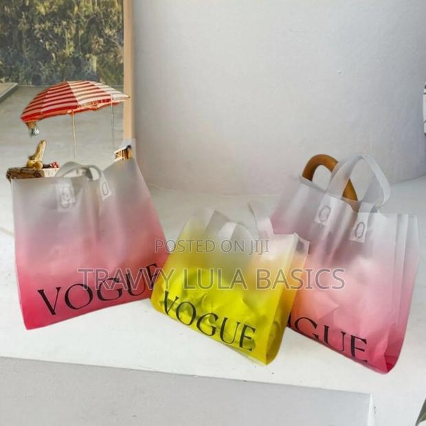 New Vogue Design Loop Bags · Photo 2
