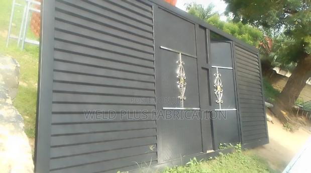 Modern Fence Gate Designs · Photo 2