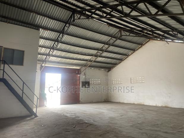 300 SQM Warehouse at North Kaneshie Industrial Area · Photo 3