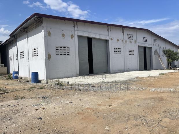 750 SQM Warehouse at Tema for Rent · Photo 2