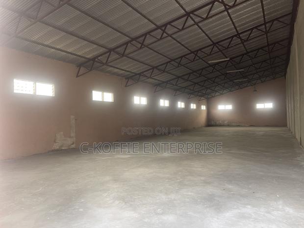 750 SQM Warehouse at Tema for Rent · Photo 3