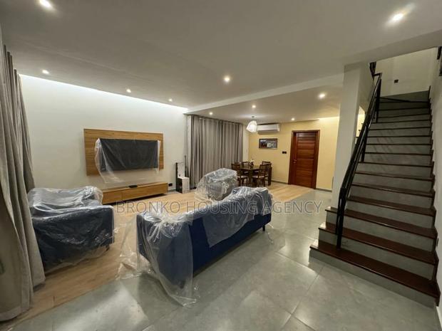 Furnished 2bdrm Townhouse / Terrace in Bronko Housing, Spintex · Photo 3