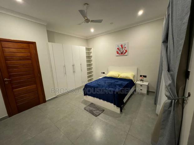 Furnished 2bdrm Townhouse / Terrace in Bronko Housing, Spintex · Photo 4