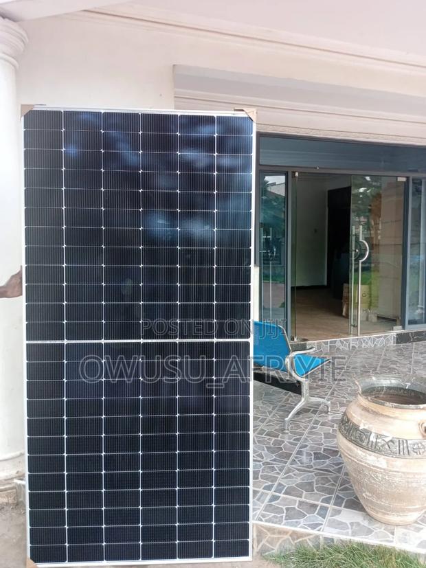 580w Mono Solar Panels · Photo 1