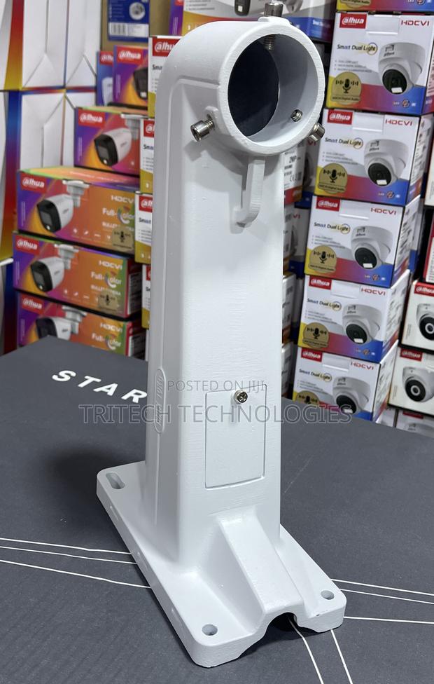 Dome PTZ Camera Mount (Bracket) · Photo 2