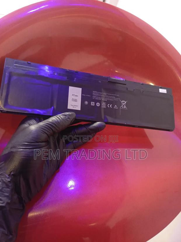 Notebook Battery - 7.4v 4-Cell 52whr for Latitude E7240 · Photo 1