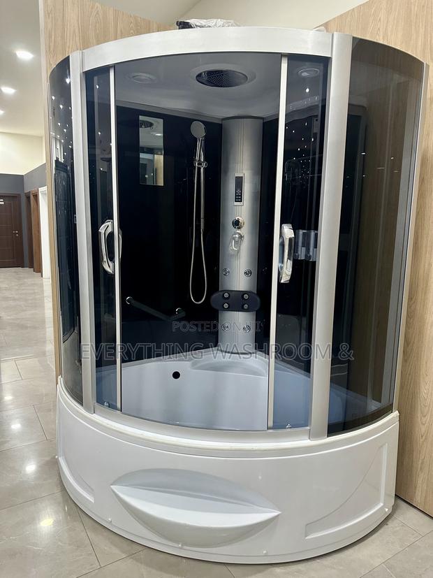 Shower Room_ Digital Shower_ Bathroom Accessories Inclusive · Photo 2