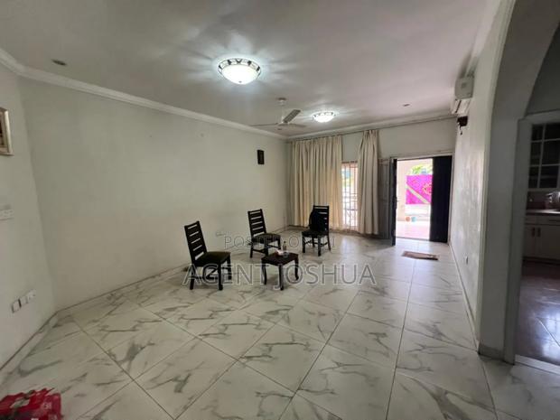 3bdrm House in Manet Court Estate for sale · Photo 7