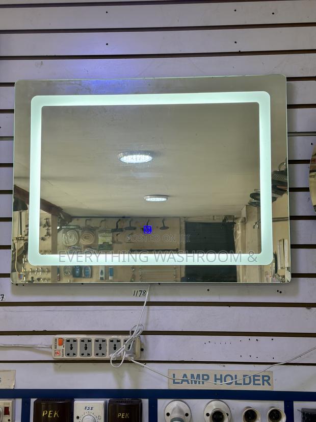 LED Mirror_ Horizontal LED Mirror_ Bathroom Mirror · Photo 2